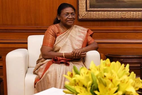 A-tribal-and-a-woman-Draupadi-Murmu-gives-power-to-presidential-race