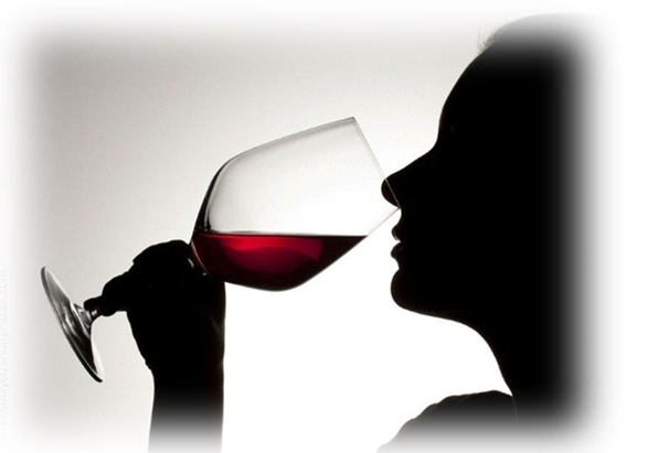 Moderate Alcohol Consumption Risks Women’s Health, New Study Shows