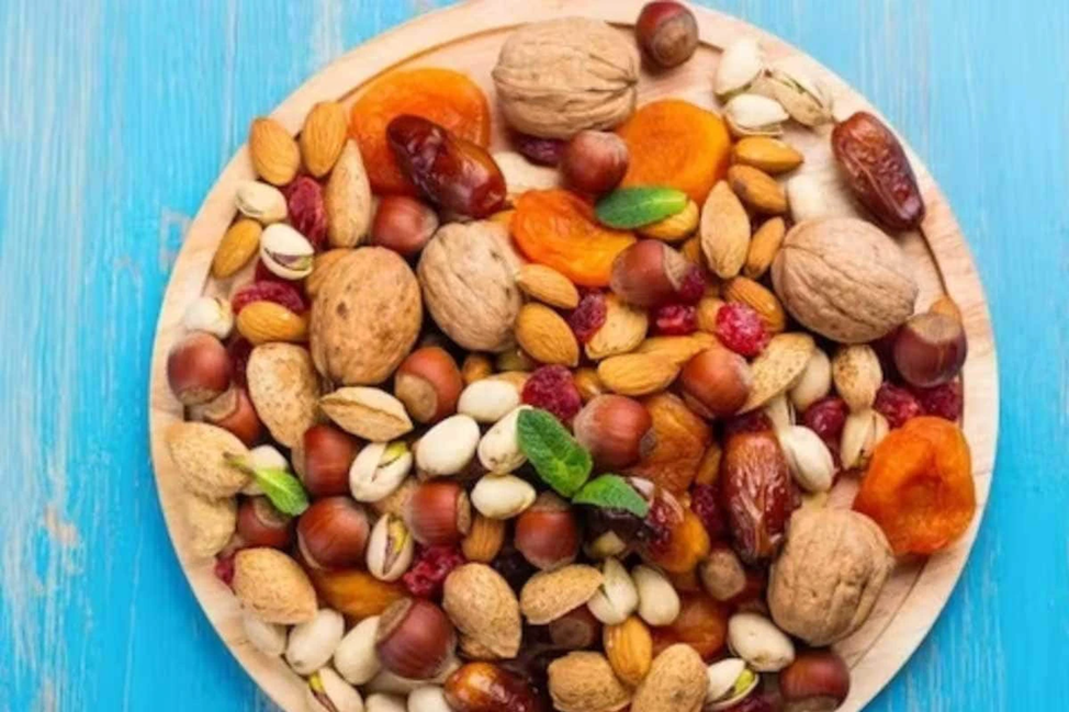 7 Dry Fruits That Help In Weight Loss
