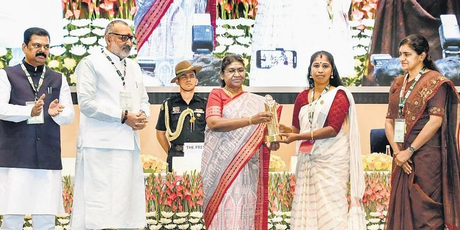 President of India Emphasizes Importance of Women’s Participation in Panchayats