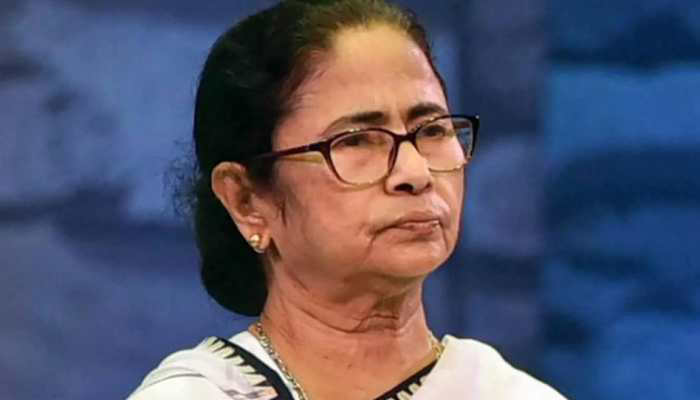 Mamata Banerjee Slams Amit Shah for “Conspiring to Topple” Her Government