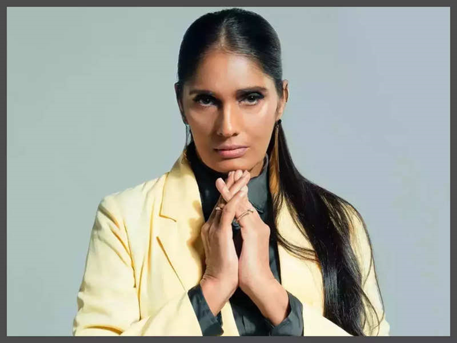 Anu Aggarwal set to make a grand comeback after 25 years