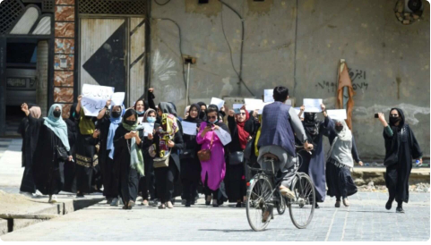 Afghan Women Protest in Kabul, Urging Other Countries Not to Recognize Taliban Regime
