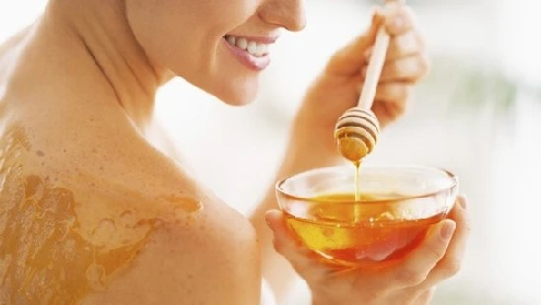 Honey for Skin: Enhance Your Beauty Routine