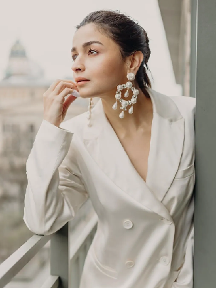 Indian Women Embrace Extra-Long Earring Trend