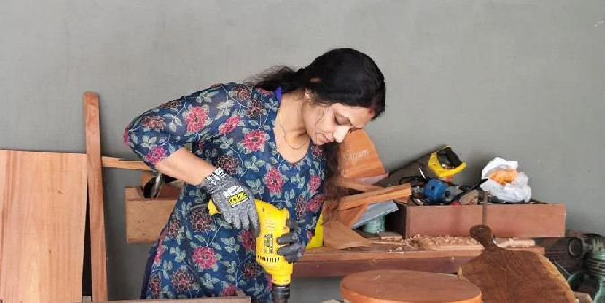 Homemaker’s Carpentry Passion Thrives as Business