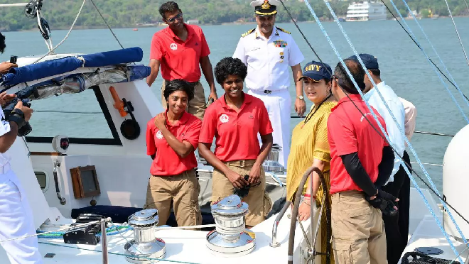 Navy’s “Women of Steel” Prepare for Ocean Circumnavigation