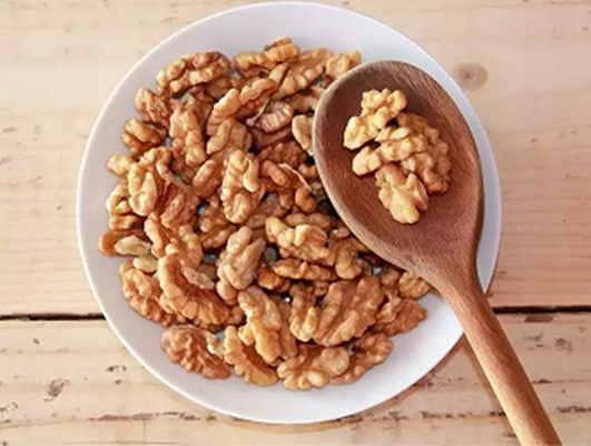 Benefits of Soaked Walnuts
