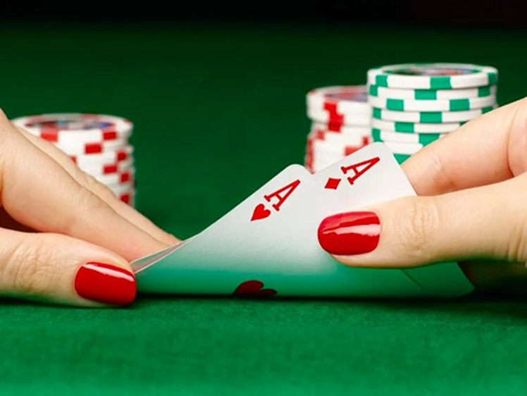 Empowering Women Executives: Poker as a Strategic Leadership Tool
