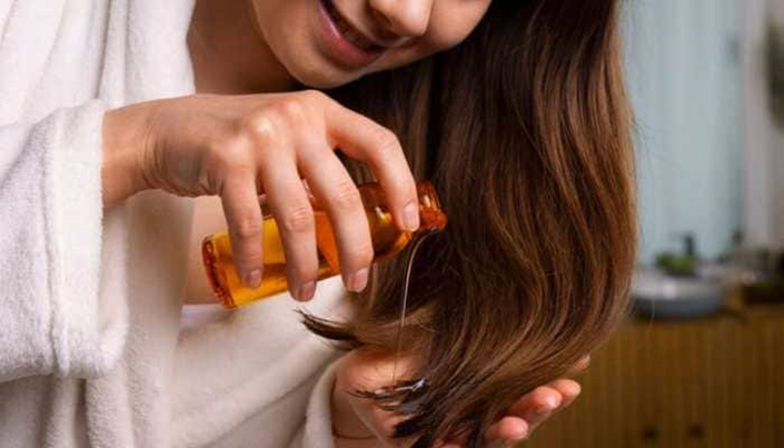 Winter Hair Care: Oiling Myths Debunked