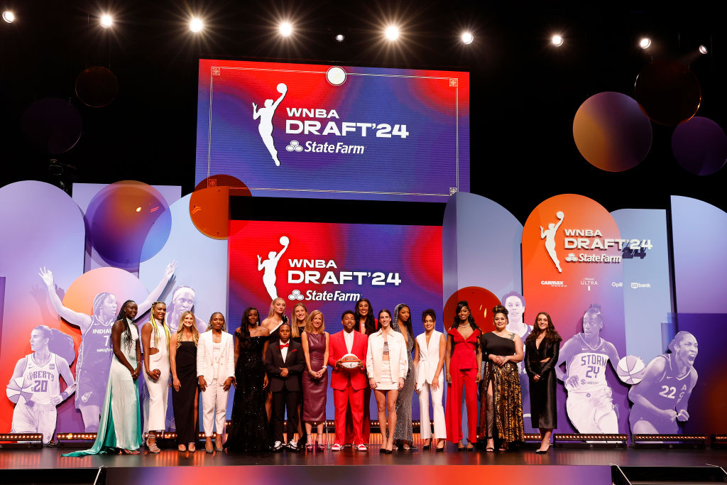 WNBA draftees’ salaries spur calls for equal pay